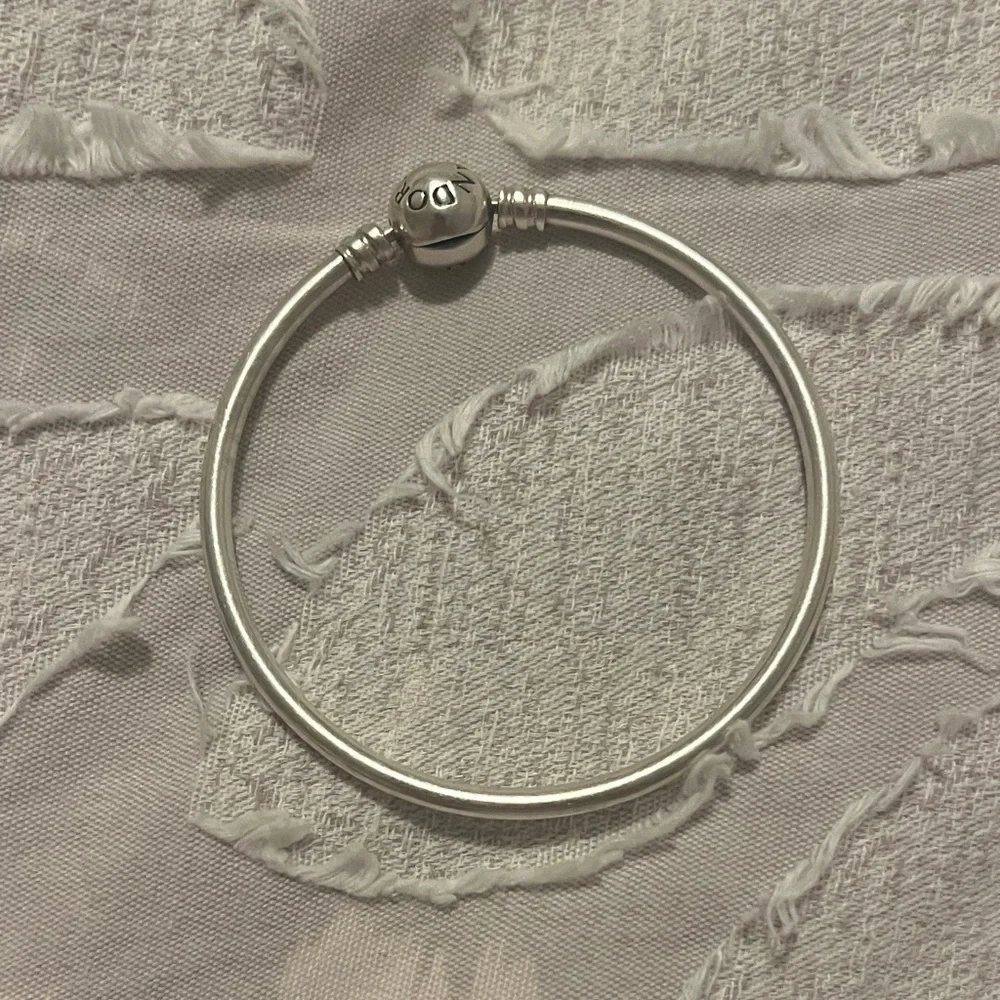 Pandora Sterling Silver Bangle Bracelet - Silver - Picture 1 of 1